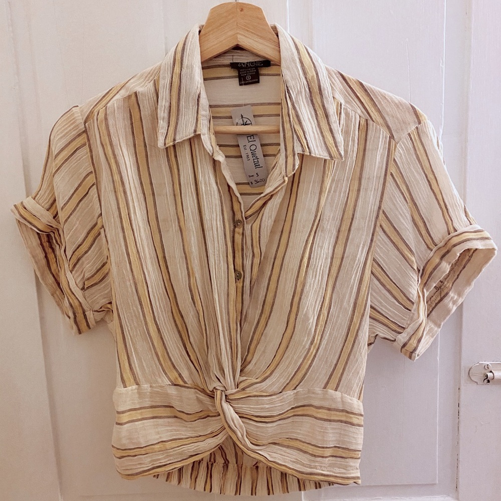 Cropped trendy button up top